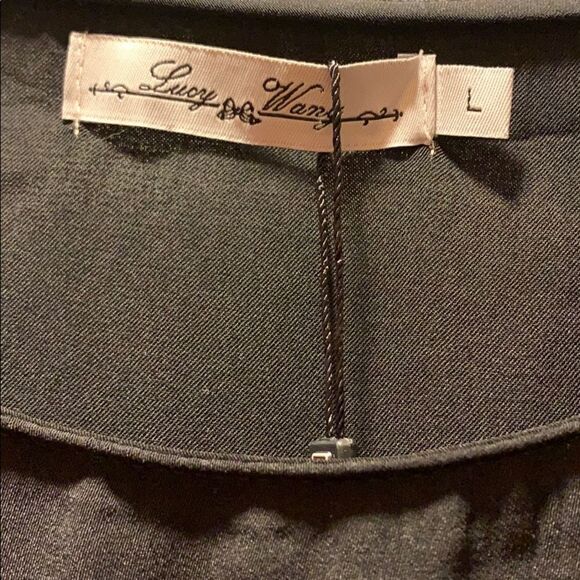 ✨Lucy Wang Missguided Black Ruffle Sleeve Top, NWT. - Picture 3 of 5